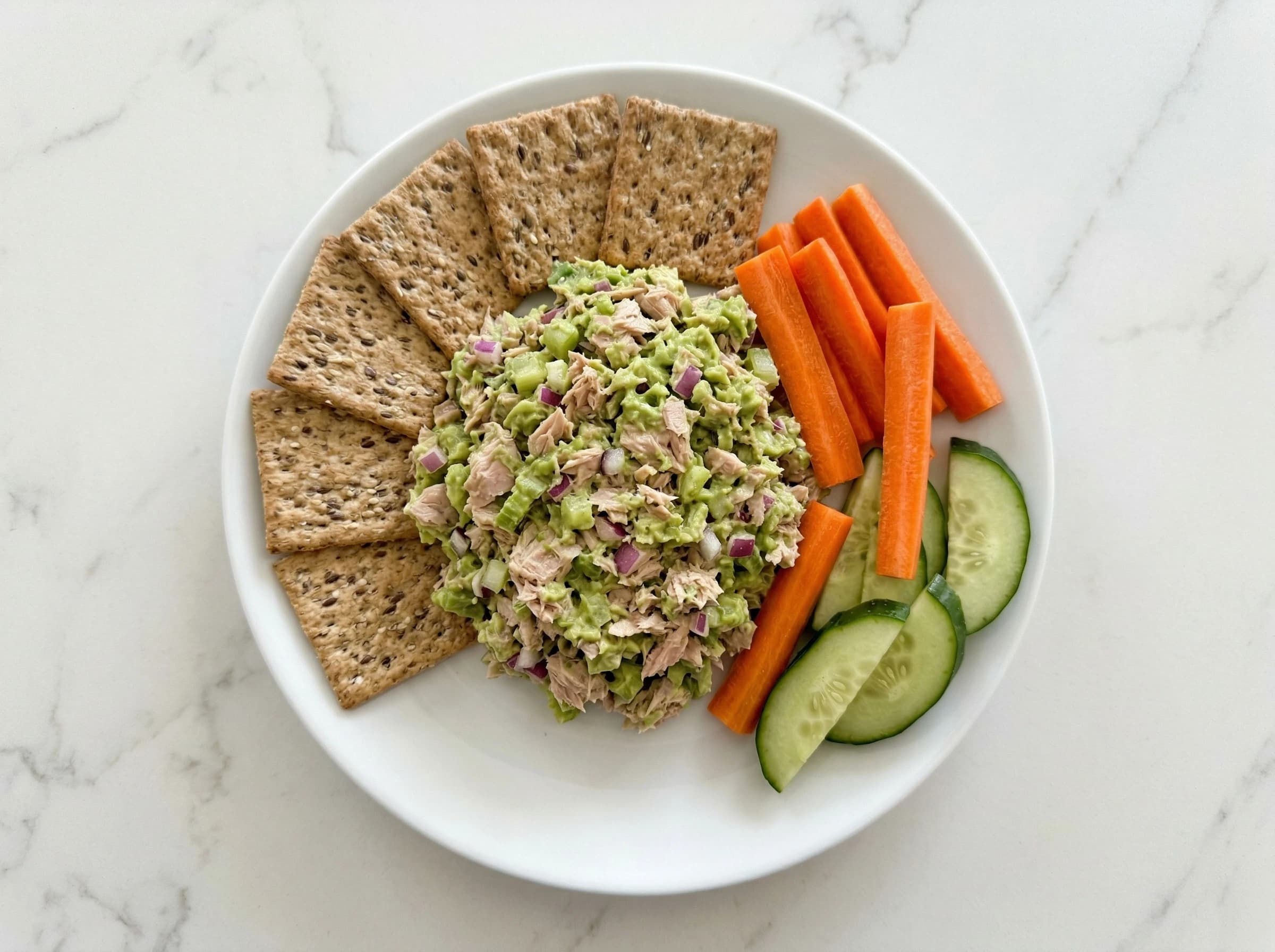 Tuna & Avocado Crackers Plate